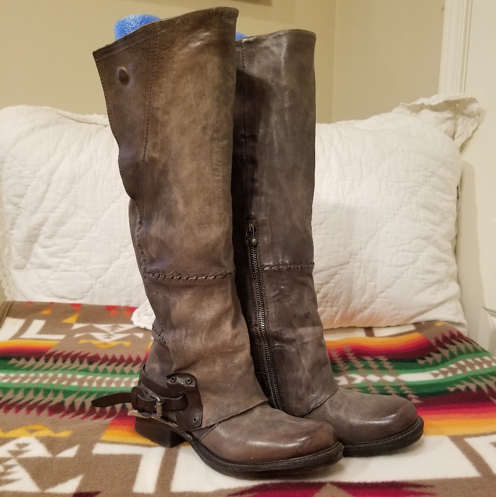 A.S.98 Salvador (New) Rock and Rhino size 36